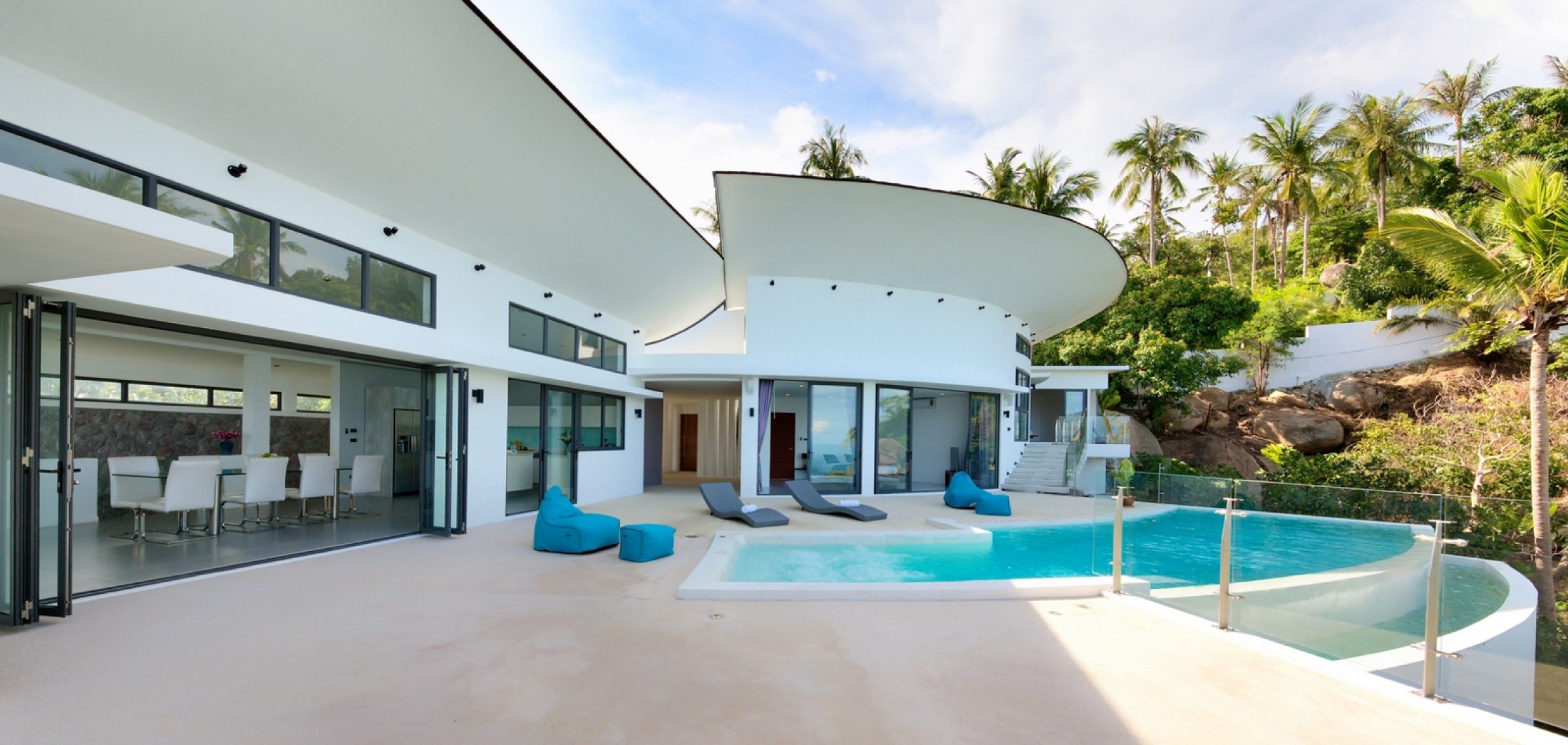 Spacious poolside lounge at Villa Maeva Koh Samui