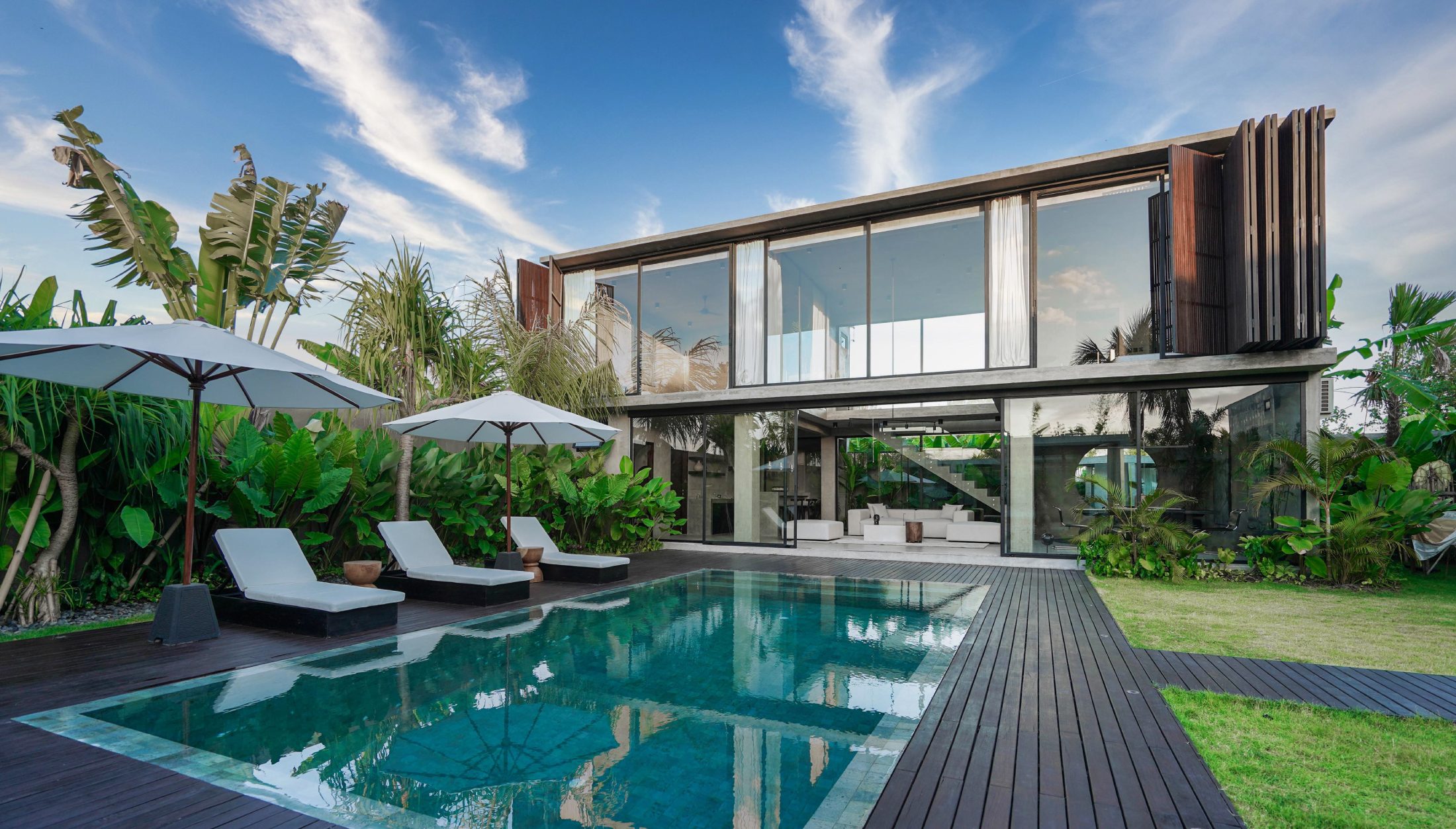 Phuket vs Bali: Villa Investment Comparison 2026 (Real Yield Data)